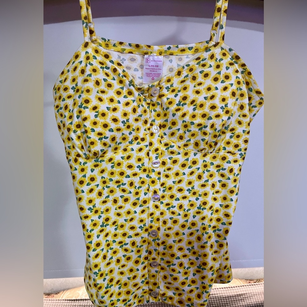 No Boundaries Yellow speghett strap crop tank